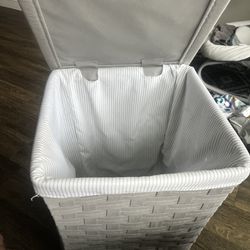 Large Laundry Basket With Lid