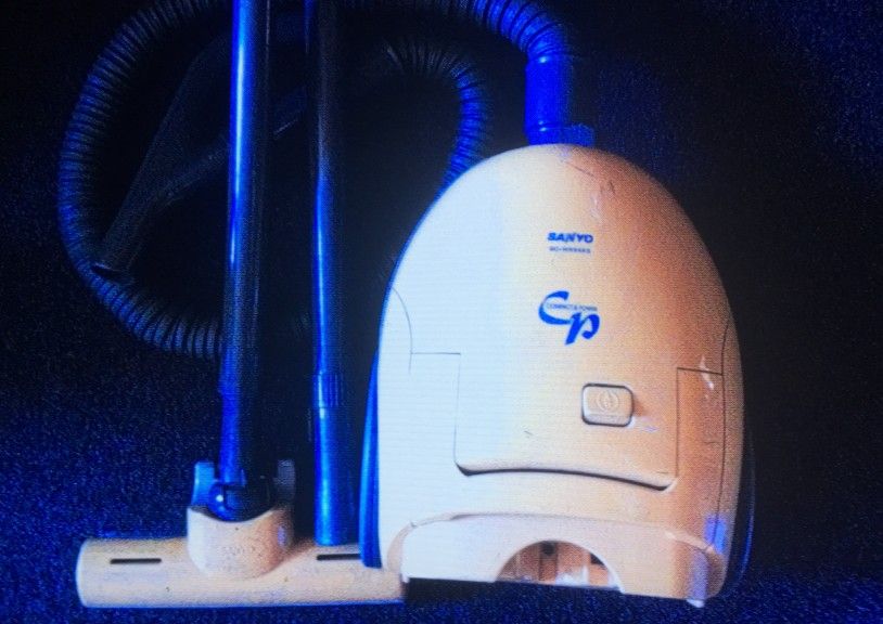 Sanyo Canister Vacuum Cleaner