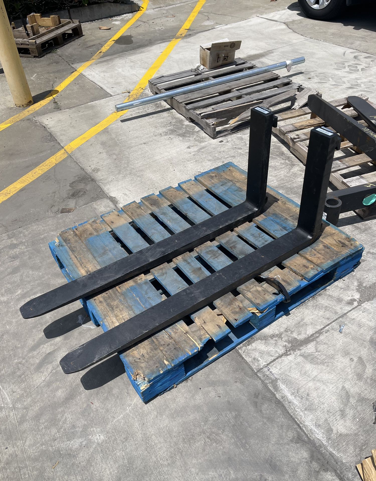 Pallet Forks For Skid Steer Or Forklift 48” x4x1 3/4