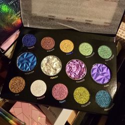 Danessa Myricks The Lightwork Volume IV: Transcendence Palette