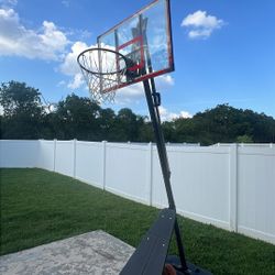Basketball Hoop w Bonus