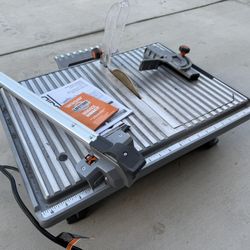 RIDGID Table Saw