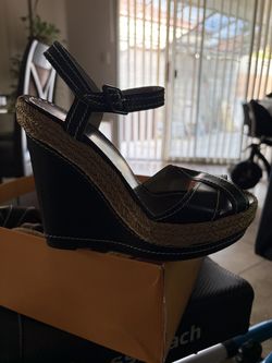 Model - chritian louboutin