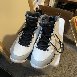 Jordan Retro 9s ‘Barons’ (SIZE 11)