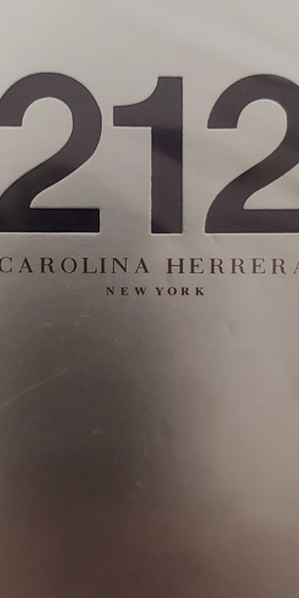 Carolina Herrera 212 Women's Perfume - Size 3.4 FL OZ