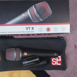 SE V7 X Supercardioid Dynamic Instrument Microphone