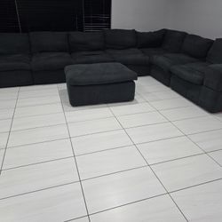 Sectional Couches 