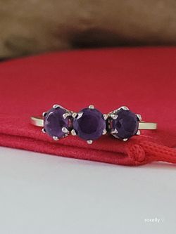 10K Yellow Gold Purple Amethyst Gemstone Ring Size 7 Solid Gold/ Anillo de Oro Sólido con Amatistas! 👌🎁Post Tags: 10k 14k
