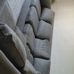 Sectional 6 Cushion couch 