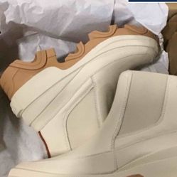 Size 5 SOREL BOOTIES