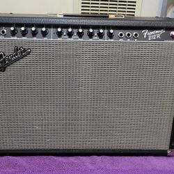 FENDER FRONTMAN 2X12 R MODELING GUITAR COMBO AMPLIFIER 3 CHANNELS 100 WATTS 2X12 SPEAKERS. 