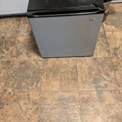Small Refrigerator Made  By Hair