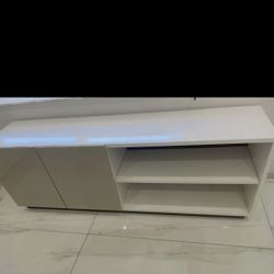 TV Stand With Shelves And Doors 