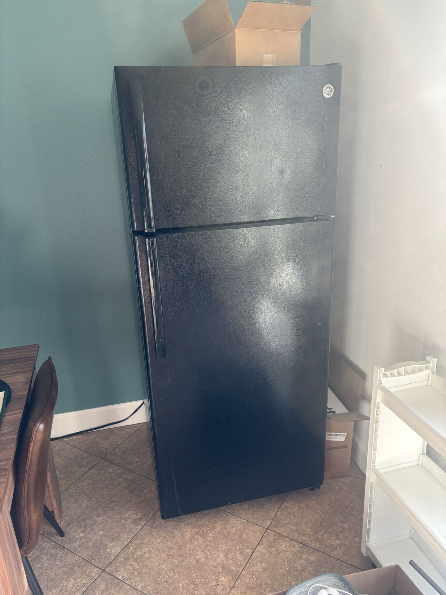 GE Refrigerator