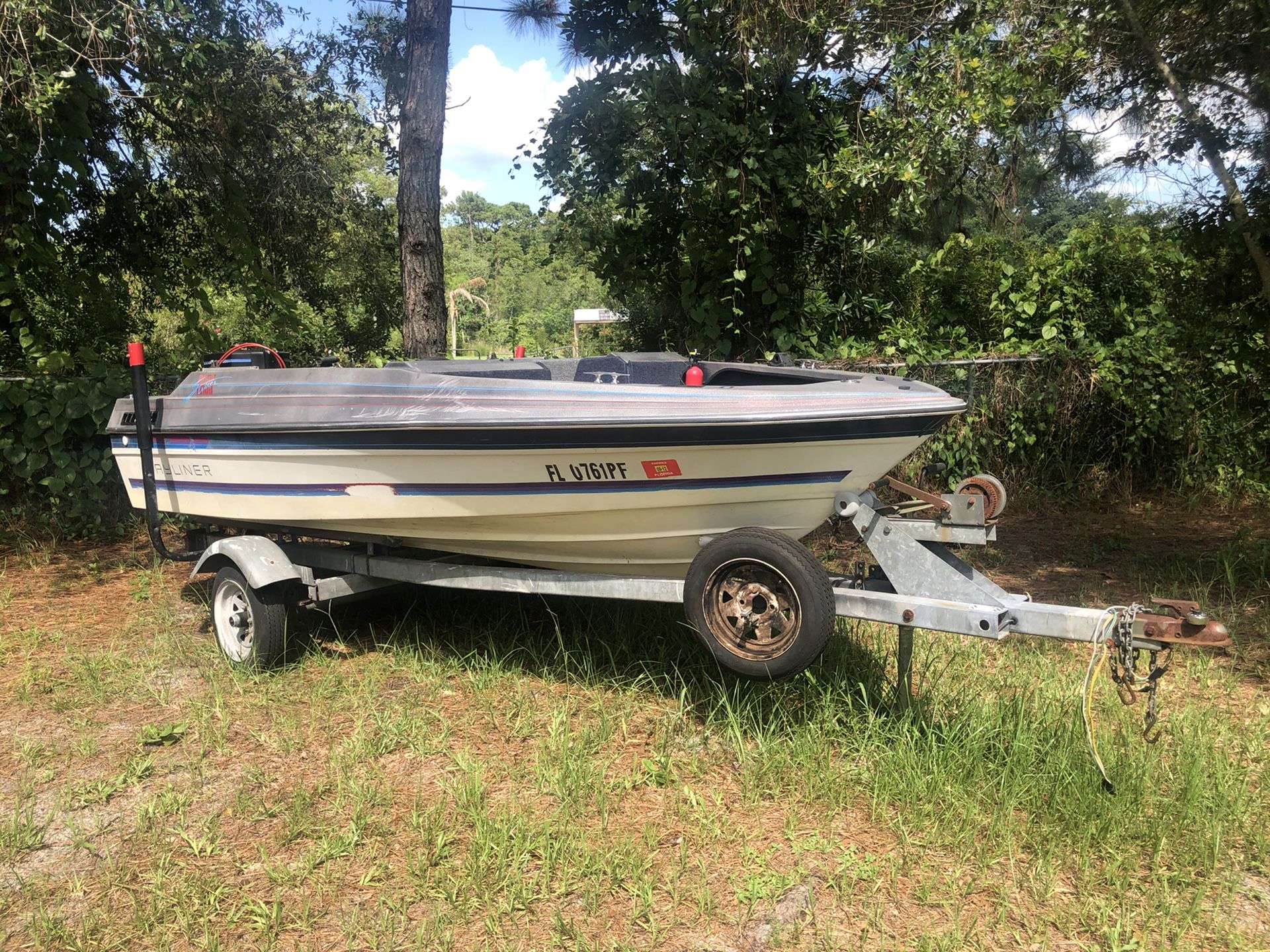 16ft 1988 Bayliner W/ Force 50hp