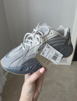 Yeezy 700 Tephra Size 6.5