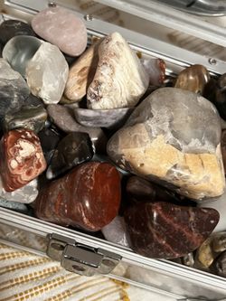 Polished Rocks 