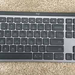 Logitech Mx keys Keyboard