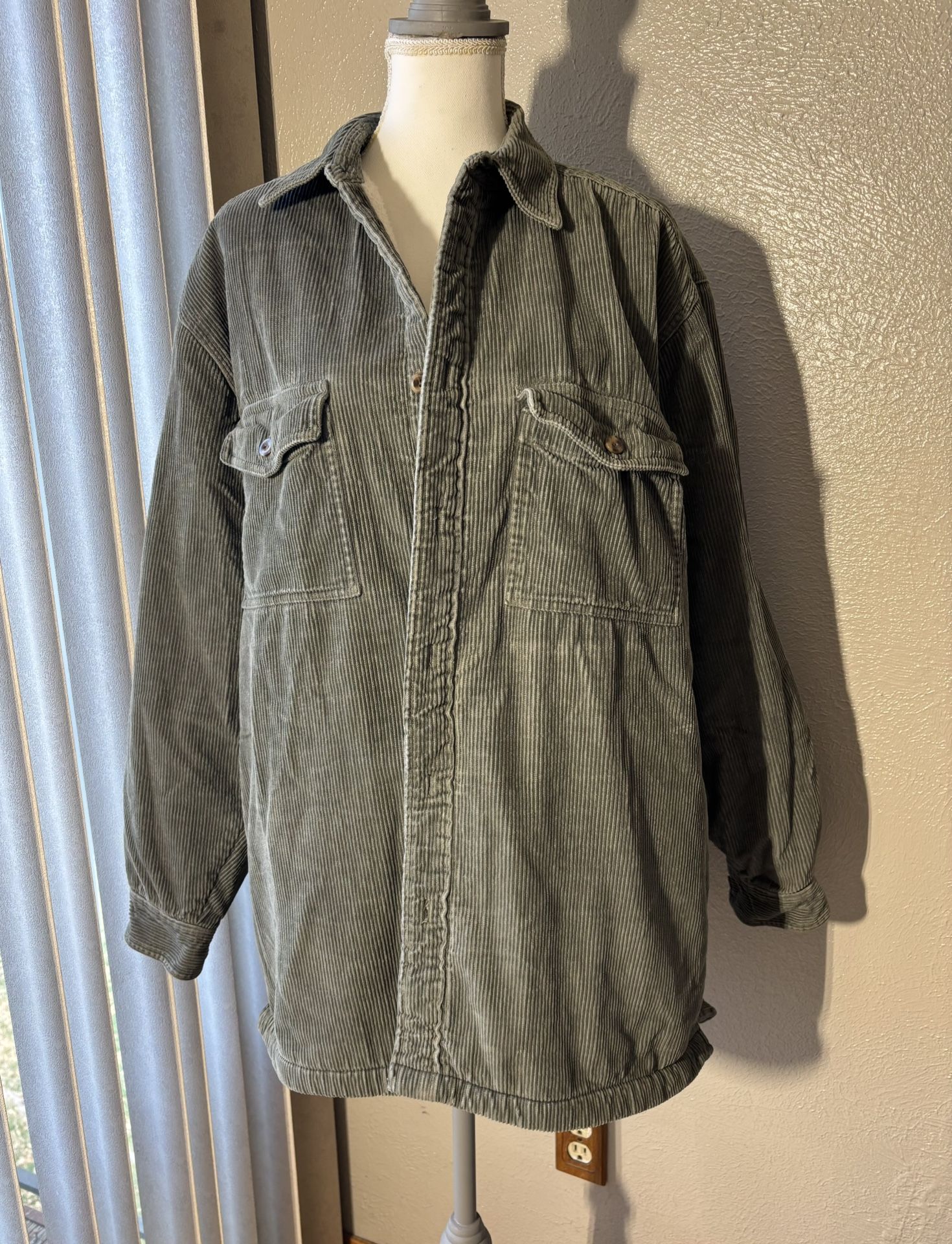 High Sierra Green Corduroy Sherpa Jacket men’s size Large