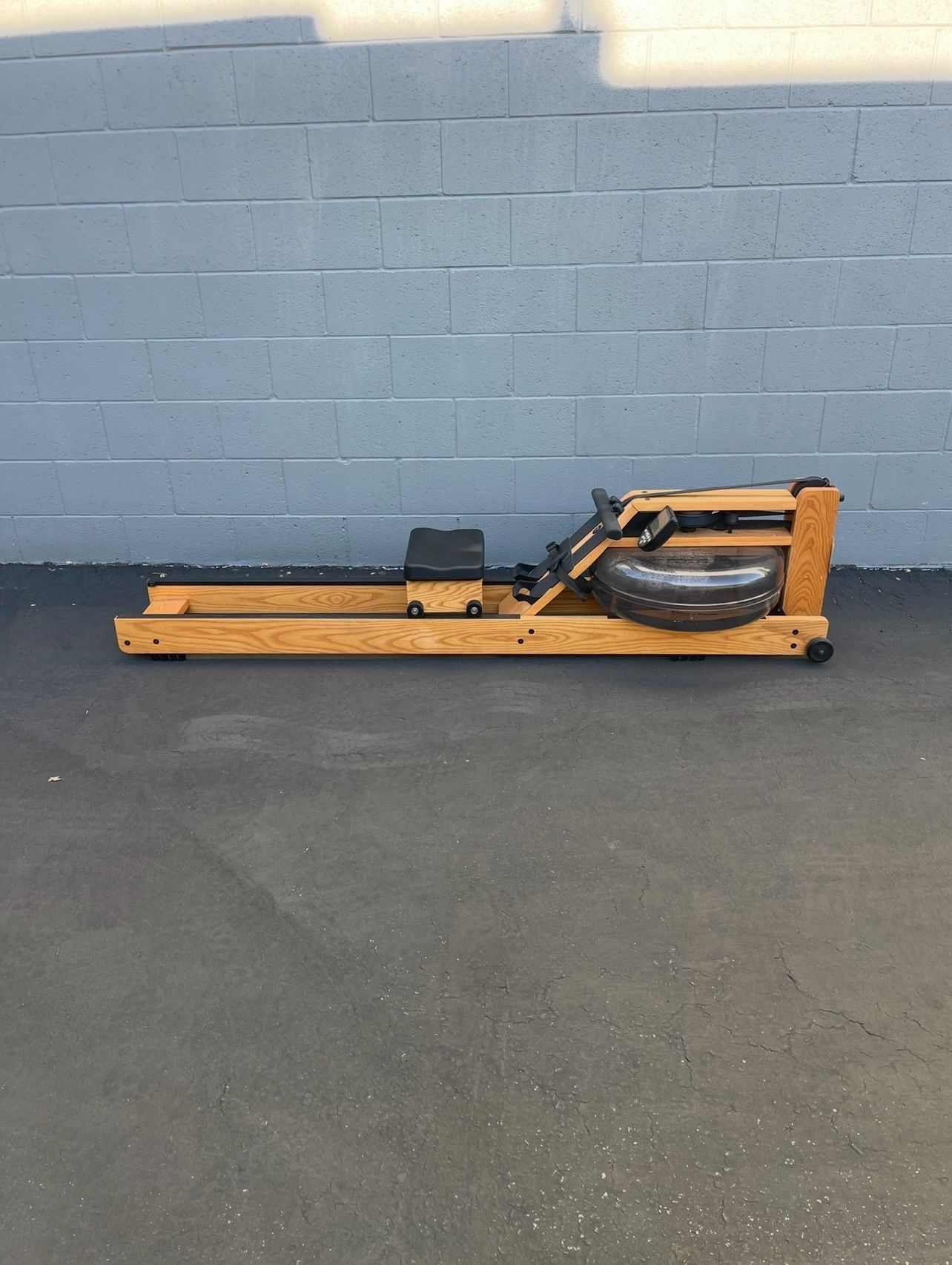 WaterRower Oak Rowing Machine with S4 Monitor…. Home Gym Fitness….