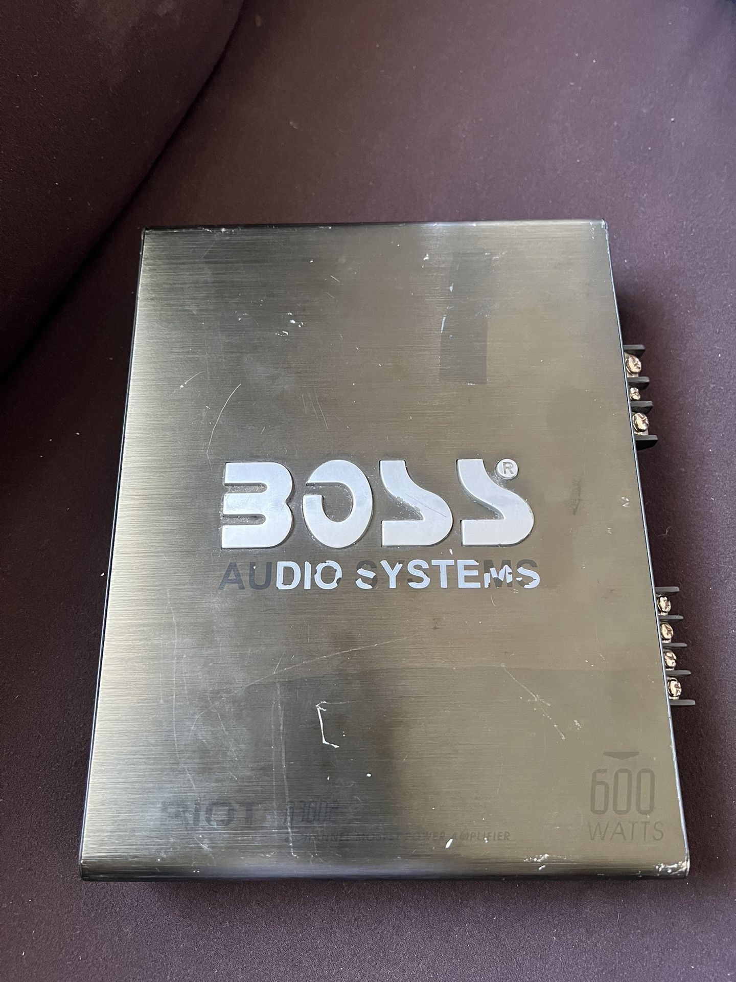 Boss Audio Systems 600 Watts 2 Channel
