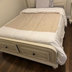 Queen Size Bed Set 