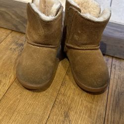 Ugg Toddler Size 6