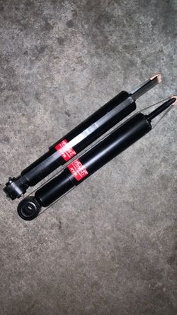 Toyota KYB shocks