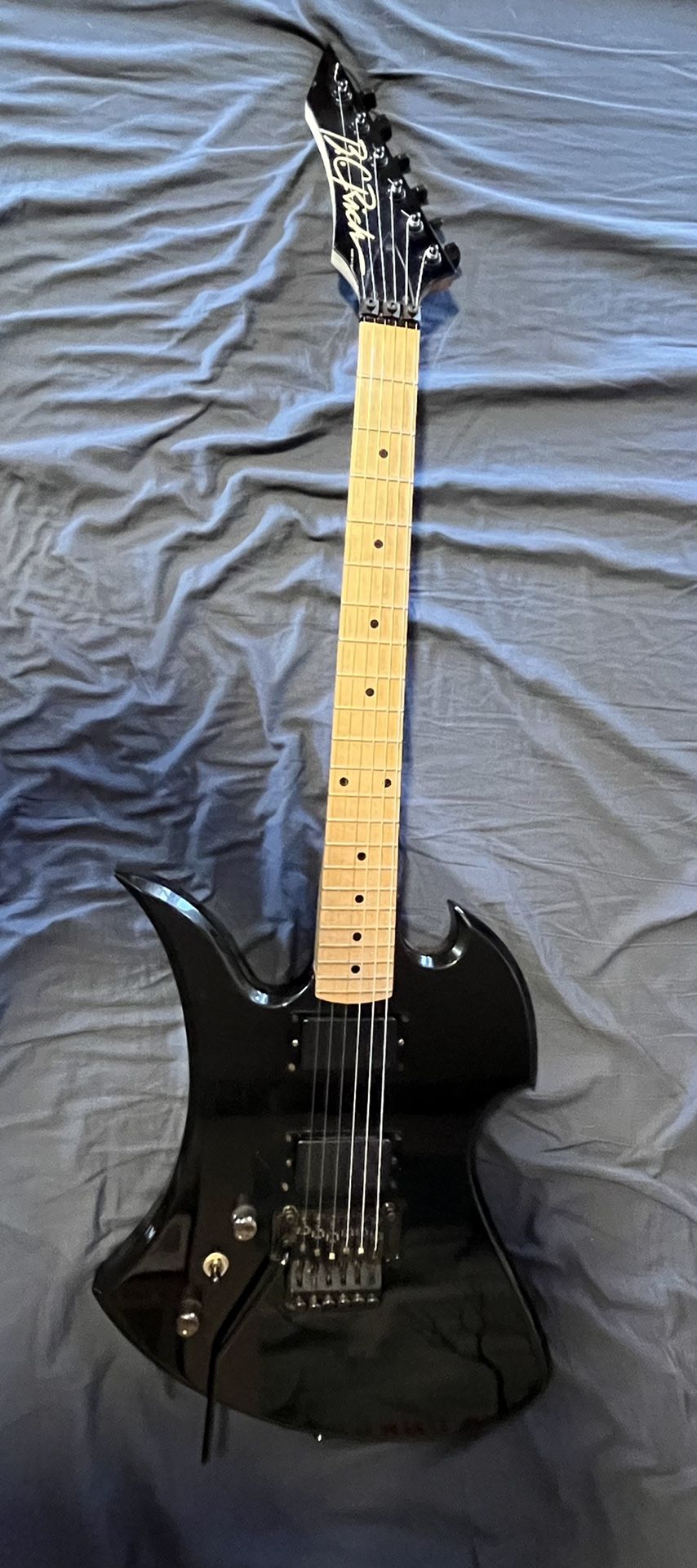 Left-Hand BC Rich Mockingbird