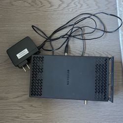 Netgear AC1200 WiFi Cable Modem Router Combo