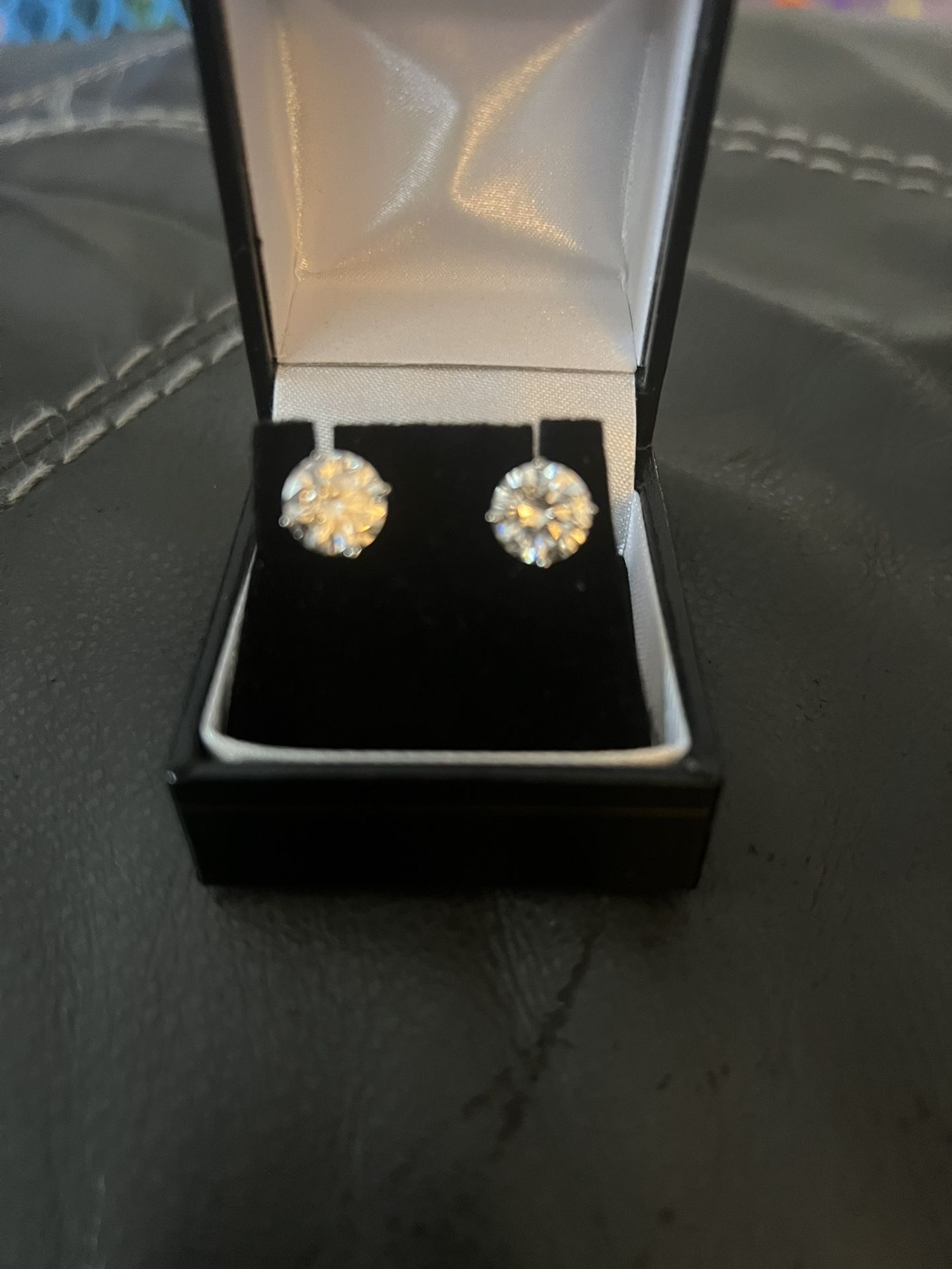 4.70 Ct Round Brilliant Cut Vs F Color White Gold Ear Rings