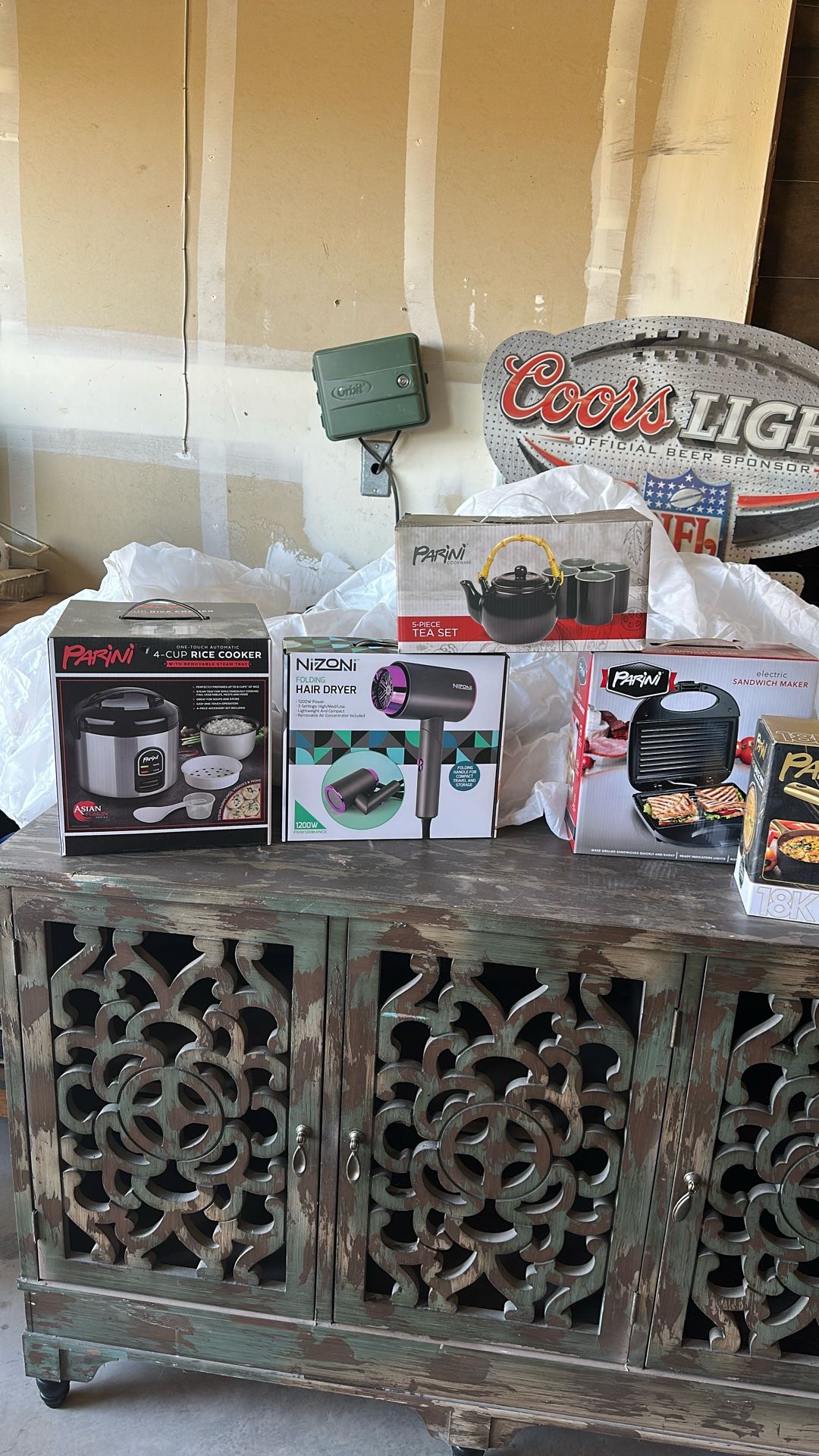 Kitchen Appliances / Hair Blow Dryer