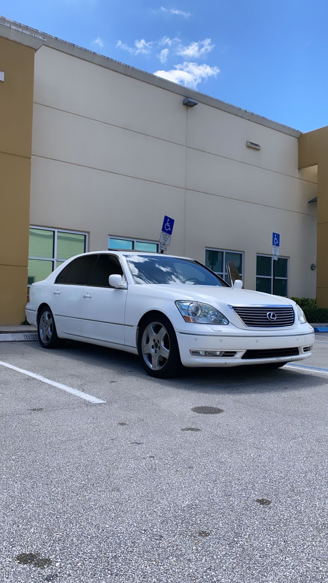 2005 Lexus LS 430