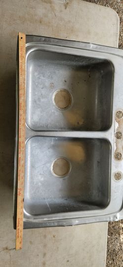Stainless steel sink