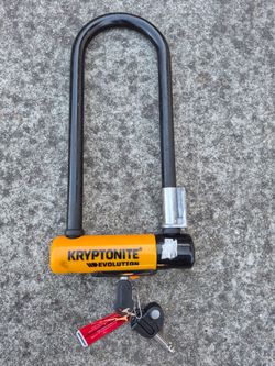 Kryptonite Evolution U-Lock with 2 Keys. The best U-Lock for any bike.