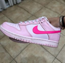 Triple pink dunks size 3.5 youth