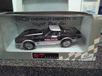 78 corvette pace car never opened 1:18 diecast scale
