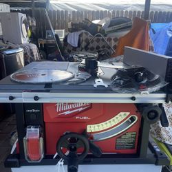 Milwaukee M18 FUEL ONE-KEY 18-Volt Lithium-Ion Brushless Cordless 8-1/4 in. Table Saw (Tool-Only