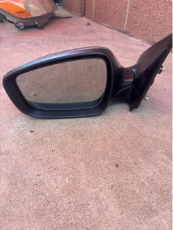 DRIVER SIDE MIRROR 2012-2017 HYUNDAI ACCENT (DARK GRAY COLOR).