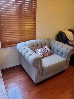 Couch chair. Very good condition.