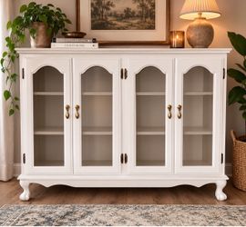 Beautiful Vintage Glass Display Cabinet ✨