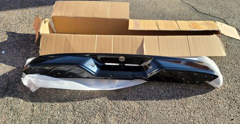 Rear Face Bar Replace 2AB CH1102362
Compatible with 2005-2011 Dodge Ram Dakota Mitsubishi Raider Step Bumper with Pad Provision Impact Steel Po
