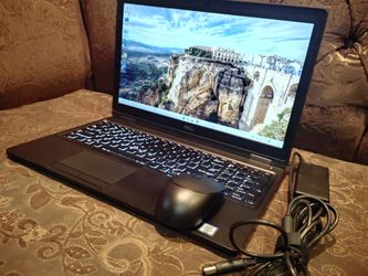 Laptop Dell Latitude 5580-core i5-8gb ram-128gb HD SSD solid-go-od for stud-ents.