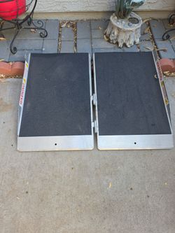 Metal ramp