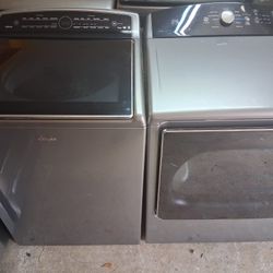 Whirlpool Washer And Dryer Set 