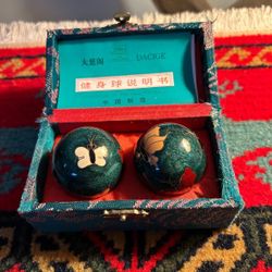 BOLAS ANTIGUA DE.MEDITACION MUSICAL