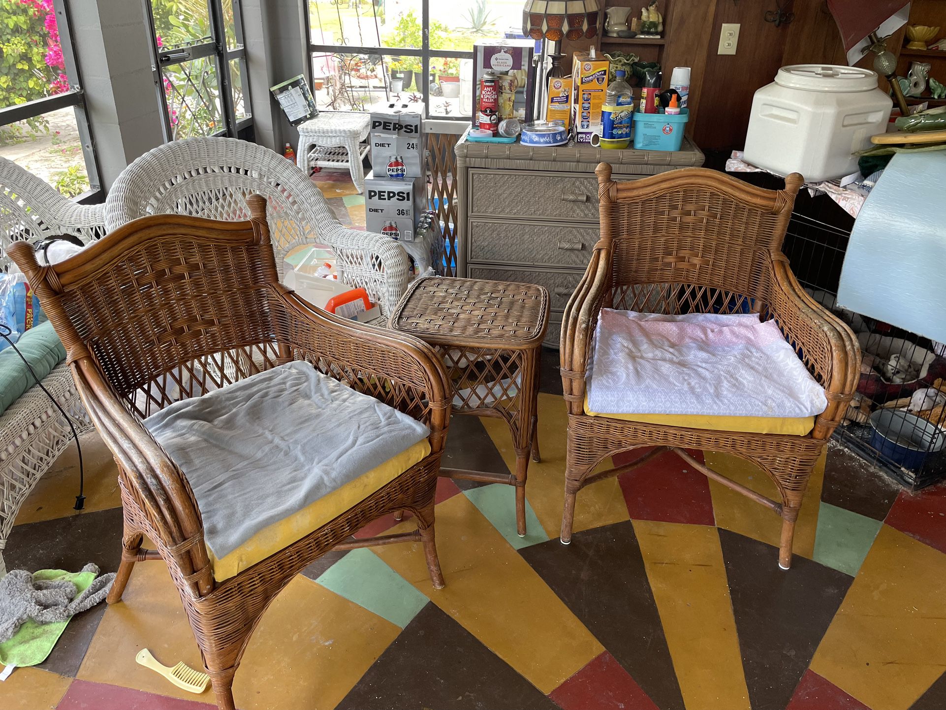 3piece ratan Table & Chairs