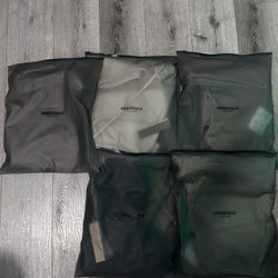 ‼️‼️ESSENTIAL SHORTSS‼️‼️