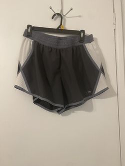 Women’s large Shorts Champion 