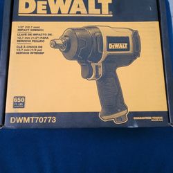 Dewalt Taladro De Inpacto  De 1/2 Nuevo